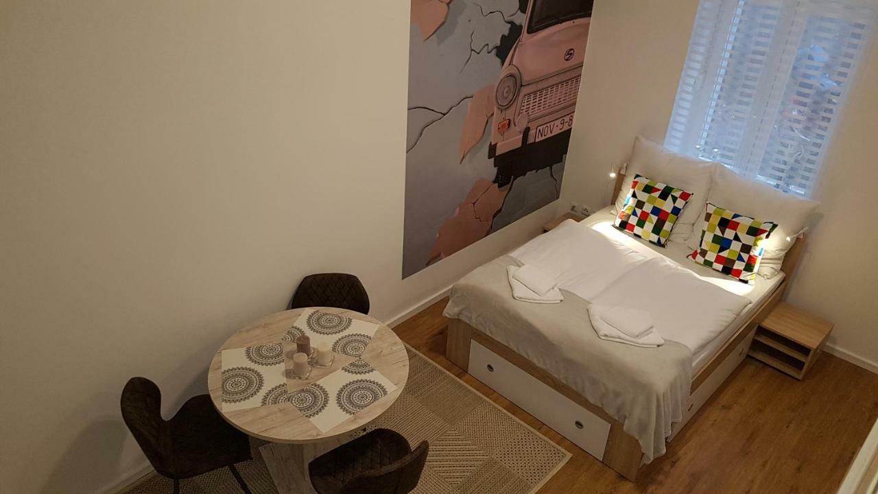 Studio Apartment For 3 Berlin Eksteriør billede